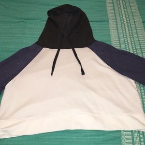 cropped hoodie
